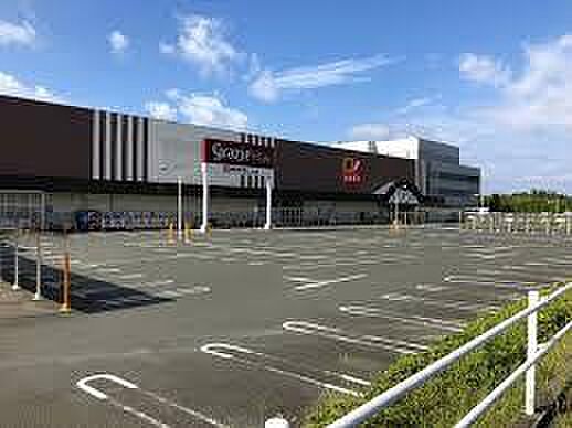 ヤマナカ　二川店まで1389m