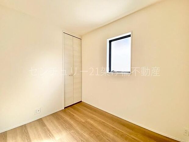 【リビング横　3.75帖　洋室】別角度