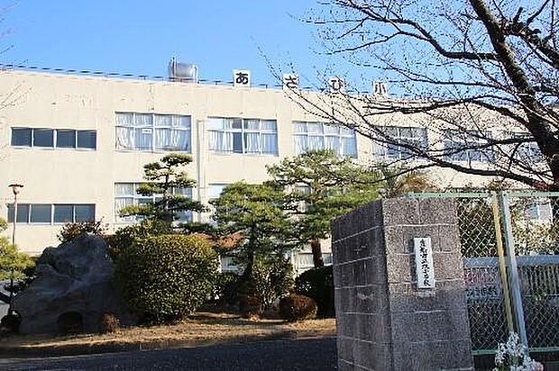豊橋市立旭小学校まで1250m