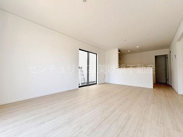 【LDK 17帖】別角度南向き2面採光で明るいLDK♪