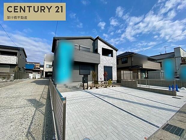 ●駐車たっぷり並列3台可能◎