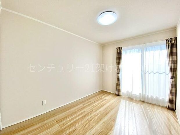 【東側洋室 6.5帖】全居室6帖以上！ゆとりの間取りです♪