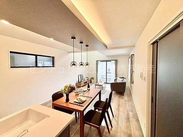 三面採光で明るい♪