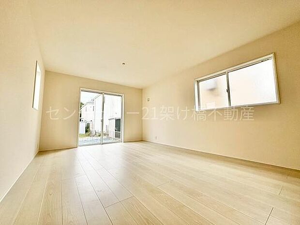 【LDK 16.5帖】隣接する洋室と併せれば21帖の大空間◎