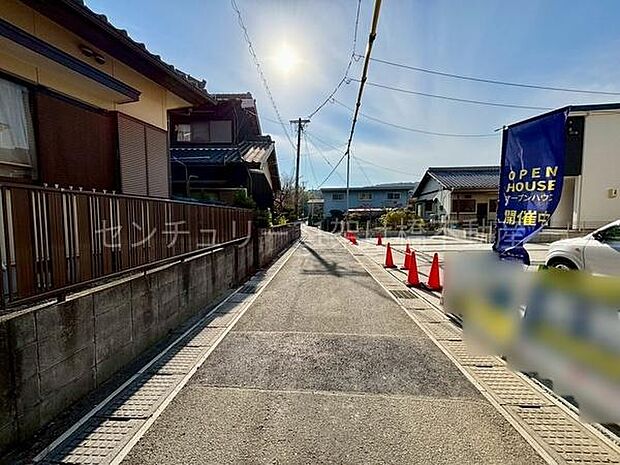 南東側公道幅員約3.5m