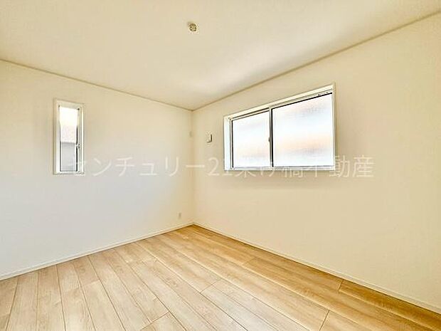 【洋室 北西側6帖】別角度