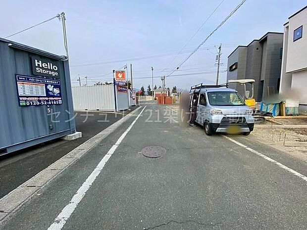 北西側公道約5.9m北東側公道約5.9m