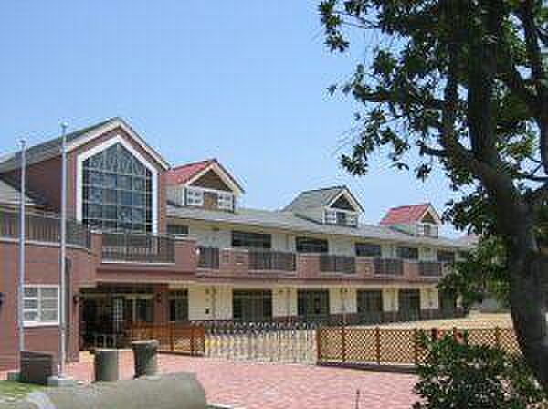 豊橋才能教育こども園まで875m