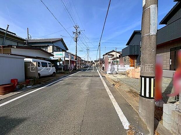 南側公道約5.8m