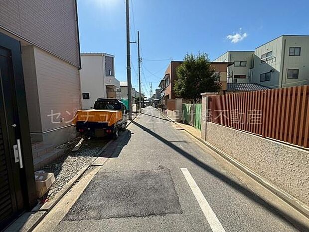 西側公道幅員4m