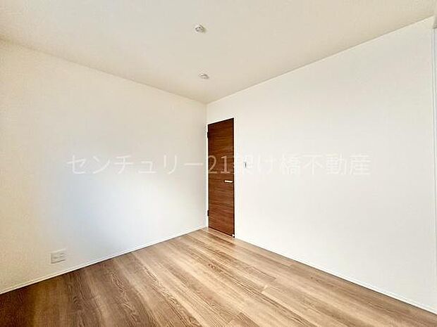 【1階 洋室 5.44帖】別角度