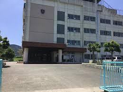 豊橋市立東陽中学校まで1087m