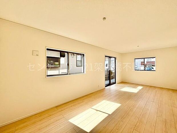 【LDK 18.6帖】南向き2面採光で明るいLDK