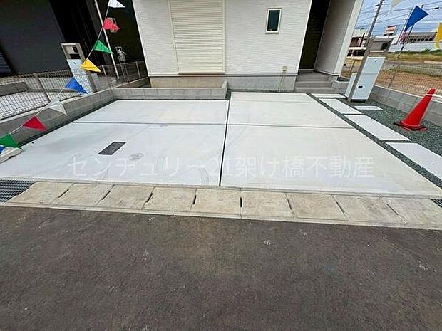 南東側公道約4m