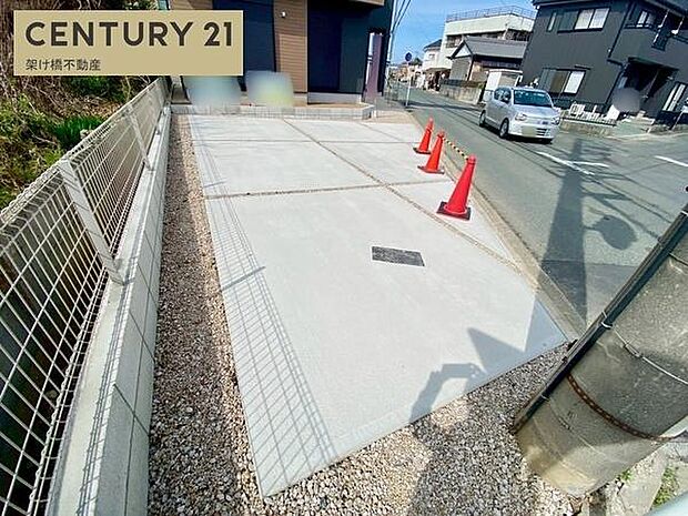 ●駐車たっぷり並列3台可能◎