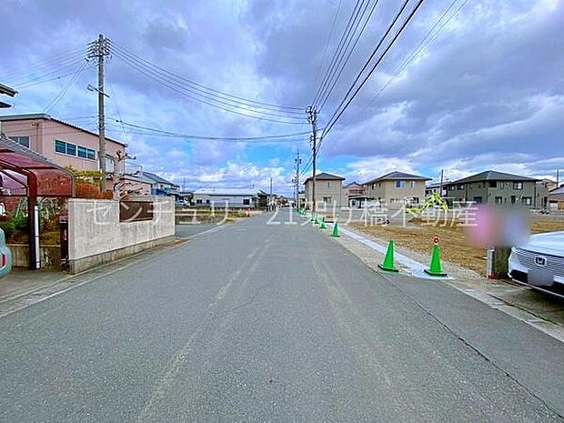 北側公道8.6m