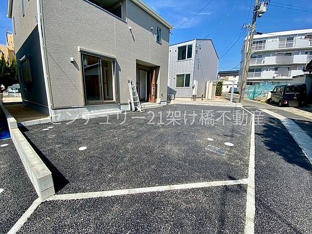 ●駐車並列2台可能◎