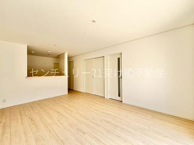 【LDK 16帖】リビング別角度