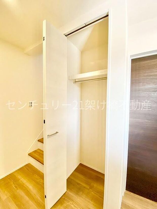 【1階 ホール収納】あると便利な各階ホール収納♪