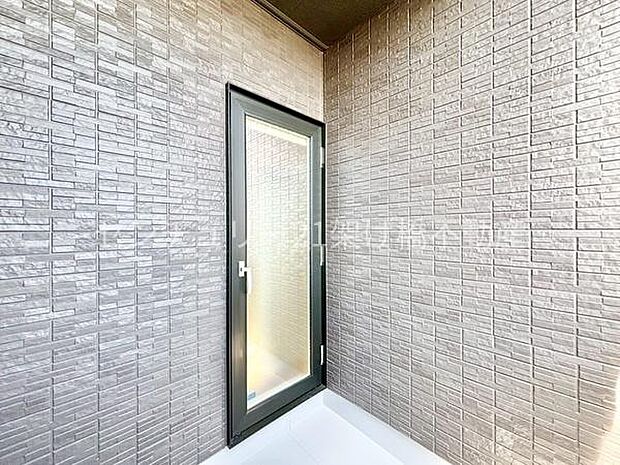 【南向きインナーバルコニー】別角度