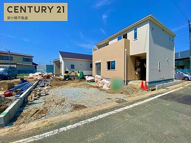 ●駐車たっぷり並列3台可能◎