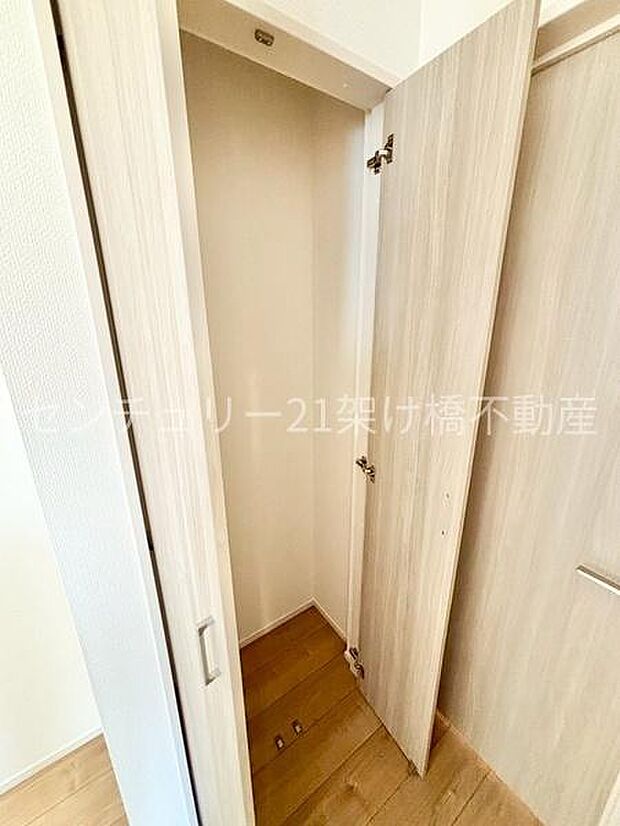 【2階　ホール収納】あると便利な各階ホール収納♪