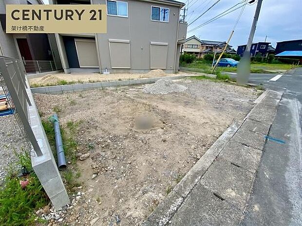 ●駐車たっぷり並列3台可能◎