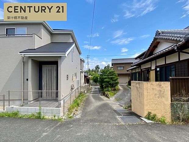 北側法定外道路約3m