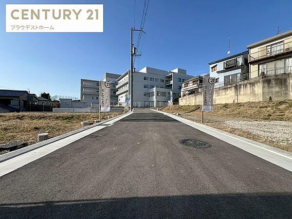 新築戸建用地。現況更地の外観写真です。