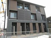 草津駅より徒歩25分 築8年2ヶ月 3階建の賃貸物件