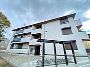 守山駅より徒歩16分 新築 3階建の賃貸物件