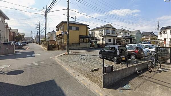 ≪前面道路含む現地写真≫南西側公道5.0ｍ、南東側公道4.5ｍ～本下水×都市ガス■理想の住まいがここにあります～センチュリー21住タックが、土地詳細情報や現地、周辺環境をわかりやすくご紹介します。