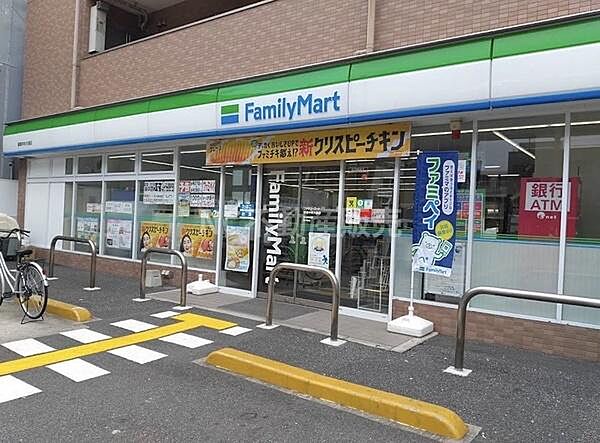 ファミリーマート 緑橋中央大通店まで371m