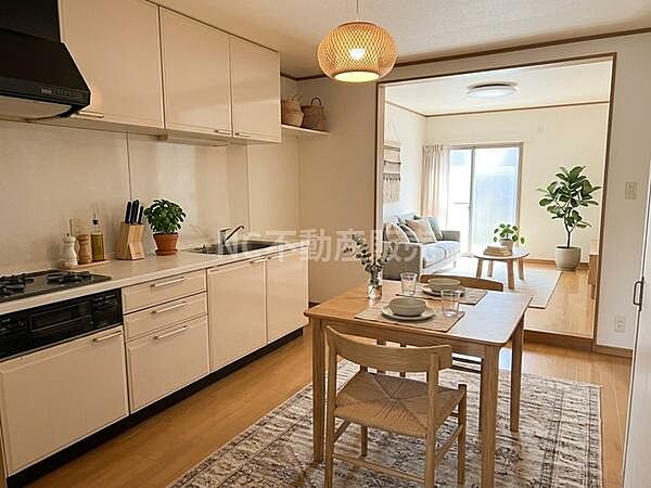 ※室内写真の家具・小物はCGで合成しております。