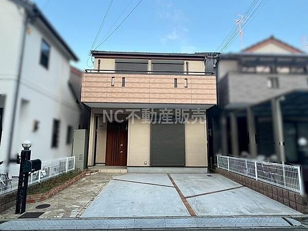 外観：327002225478