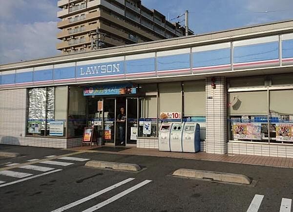 ローソン東大阪西岩田四丁目店まで762m