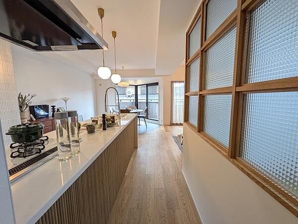 弊社では建築部門も併設しております。オプション工事やリフォームのご相談も、物件購入から一貫してサポートいたします。ご見学・各種ご相談は『0120－111-231』までお問い合わせください。