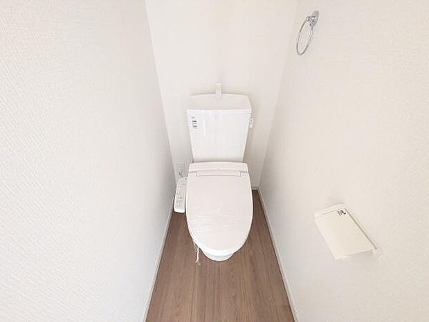1階2階ともにトイレが備わっているので、毎朝のトイレ渋滞が緩和できます。ご家族皆様が各々のタイミングでトイレを使いやすくなります。