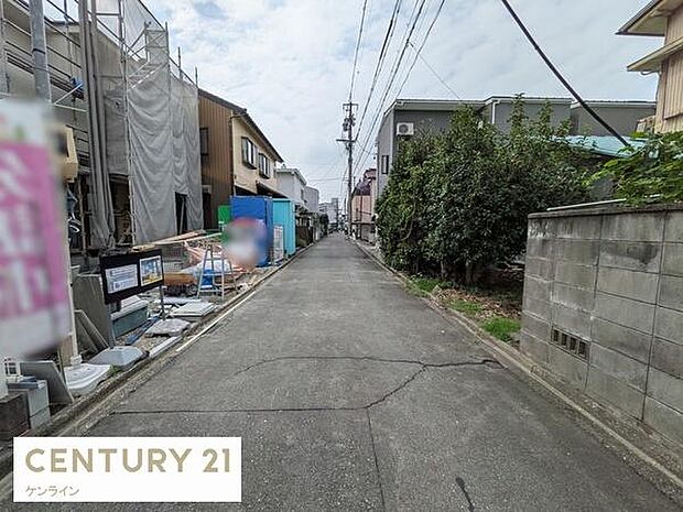 お子様ひとりひとりに部屋を持たせられるゆとりの5LDK。スタディカウンター付きで学習習慣も身につきます。