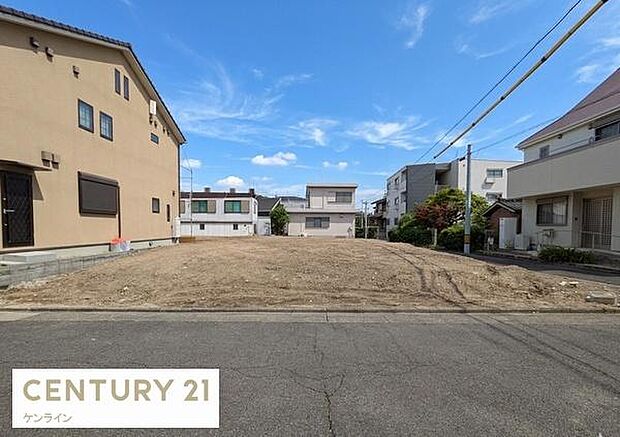 設計住宅性能評価取得・長期サポート付きで家族の未来を守る住まい。快適な室内空間と安心の建物性能、利便性をバランス良く兼ね備えた理想の新築邸宅です。