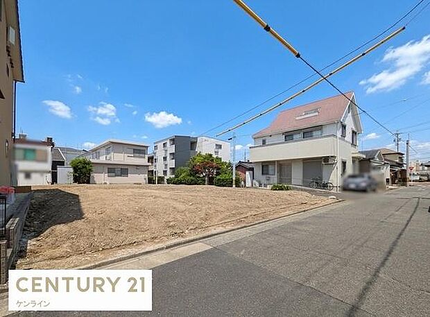 設計住宅性能評価取得・長期サポート付きで家族の未来を守る住まい。快適な室内空間と安心の建物性能、利便性をバランス良く兼ね備えた理想の新築邸宅です。
