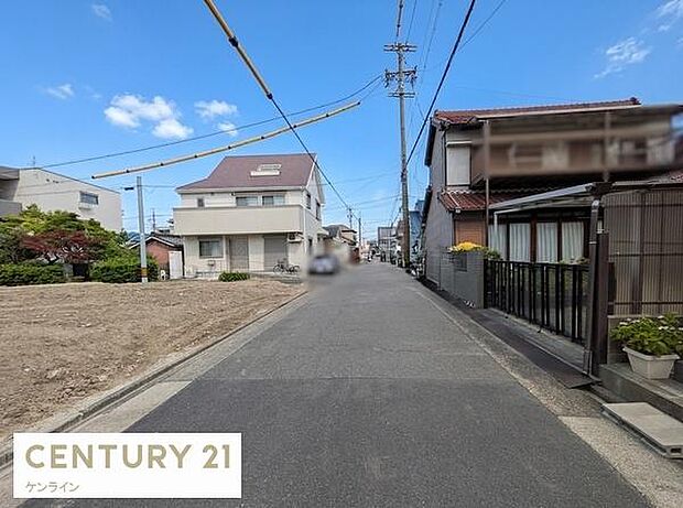 東側前面道路約5.4m地下鉄「桜本町」駅徒歩5分!小学校徒歩5分、こども園徒歩2分、公園徒歩2分と子育て環境が整った閑静な住宅街です。
