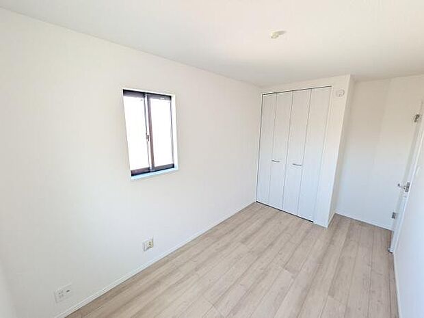 北側洋室　5.37帖