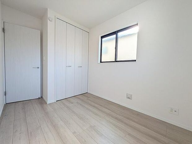 北側洋室　4.12帖