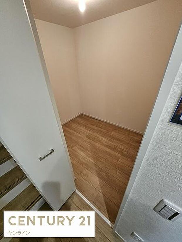 たくさん収納できお部屋がスッキリお使い頂けます。