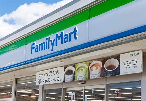 ファミリーマート美原小平尾店まで720m