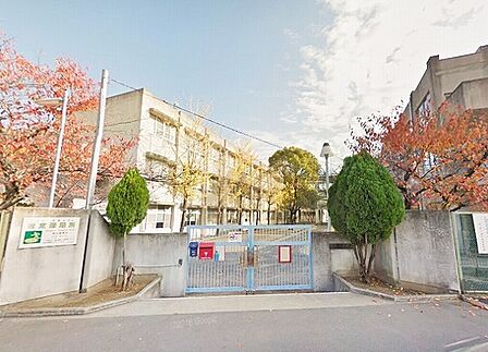 堺市立五箇荘東小学校まで1240m