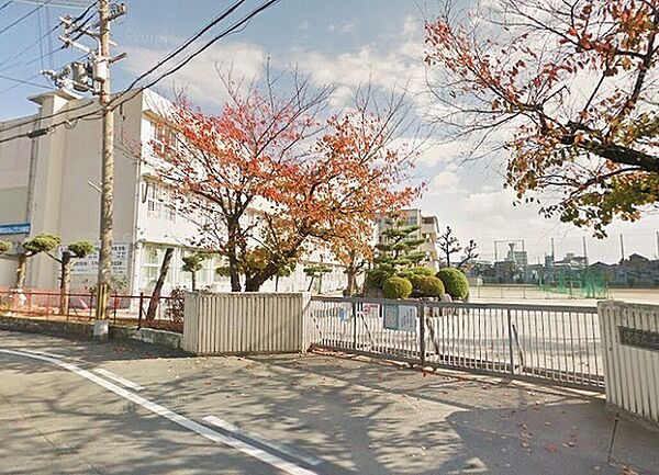 堺市立三国丘中学校まで340m