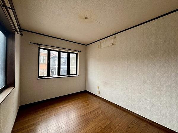 洋室のお部屋です！