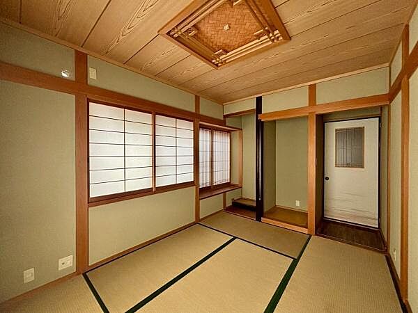 明るい和室のお部屋です！